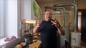 Тушеная капуста с грибами и колбасой