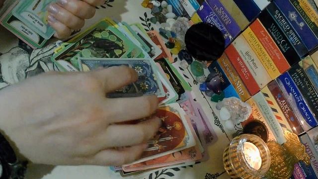 🧭У НЕГО ПЕРЕПОЛОХ В ЖИЗНИ...ЧТО ТАМ ТВОРИТСЯ❓ 🌋ТАРО РАСКЛАД ♥️ ОНЛАЙН ГАДАНИЕ
