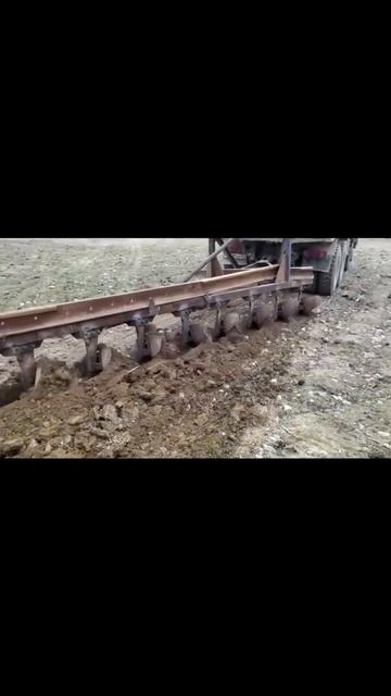 Howo пашет землю смотреть онлайн