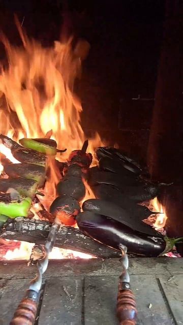 Овощи на мангале #вкусно #аппетитно смотреть онлайн
