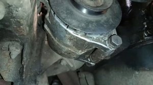 Снятие и установка генератора Нива, Ваз