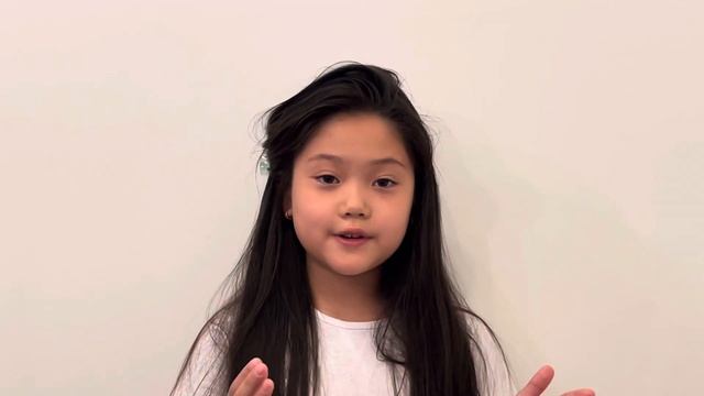 Тян Милана . 8 лет . Рост 130 . Одежда 128-134 . Обувь 32 р