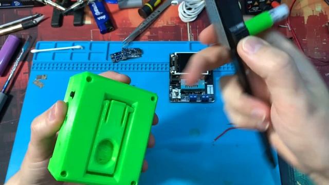 3D  друг полегшує життя V2) Корпус для транзистор-тестер?