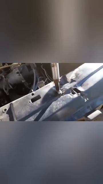 Обратный молоток для рихтовки из б/у стойки подвески #a смотреть онлайн