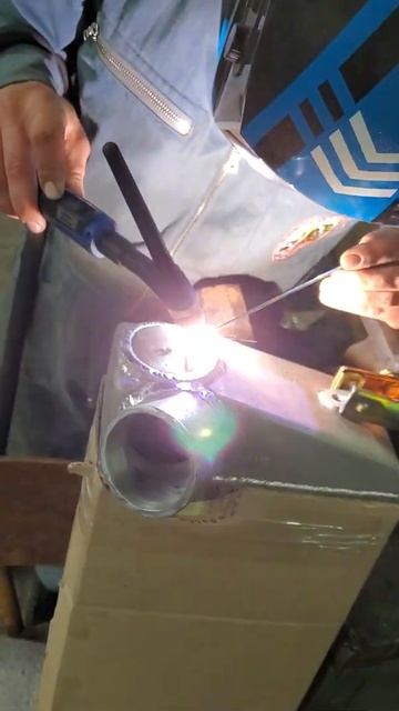 Аргонно дуговая сварка элементов интеркулера - ООО "ОН смотреть онлайн