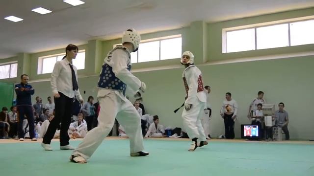 Taekwondo: Бурденко Иван 2 бой 1 рануд смотреть онлайн