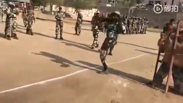 Таких занятий с автоматом вы точно еще не видели )))