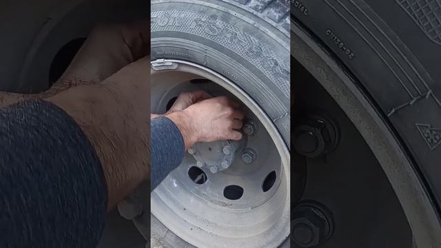 Гайковерт Hanskonner HCD18350S против ГАЗели смотреть онлайн