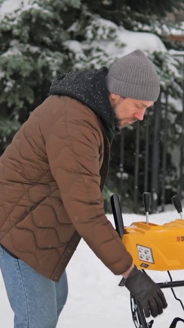 Как завести снегоуборщик Denzel SBL 711DT PRO #denzel #tools #инструм смотреть онлайн