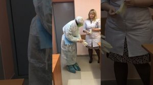 Порядок надевания и снятия противочумного костюма 1 т?