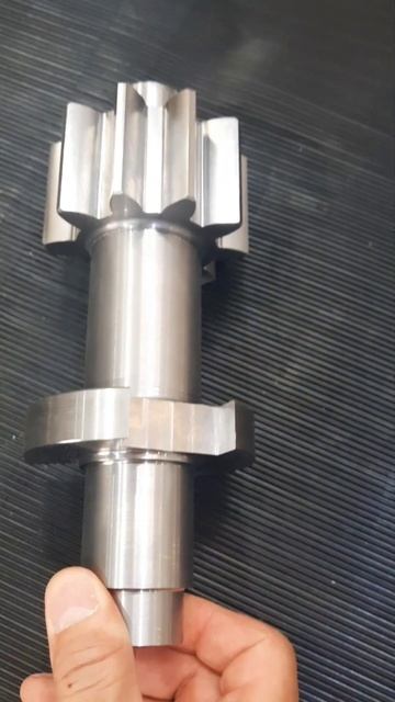 Вал с шестерней #video #станкичпу#зубья #фрезер #4ось #cnc #в смотреть онлайн
