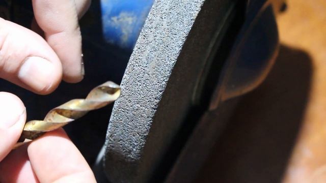 Почему заточеное сверло не сверлит? Что нужно сделать? смотреть онлайн