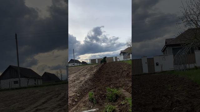 Минитрактор , полнаценное сцепление, пахота , плуг смотреть онлайн