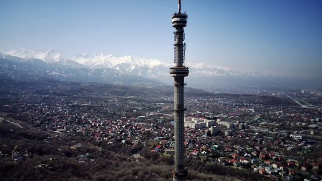 Полеты на Кок-Тобе. Алматы ранним утром с высоты птичьего полета. смотреть онлайн