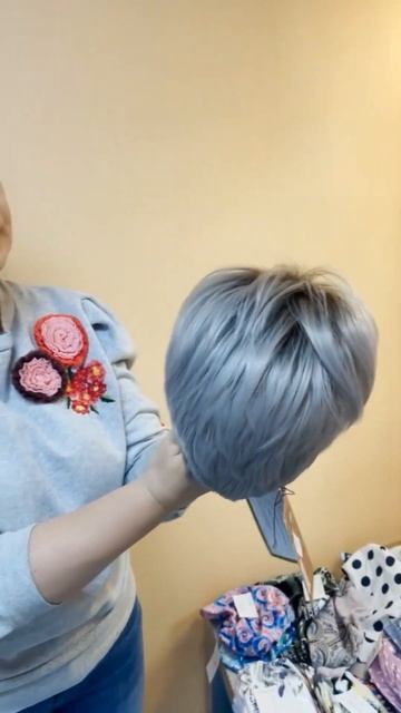 Из каких материалов сделан парик и почему носить его н