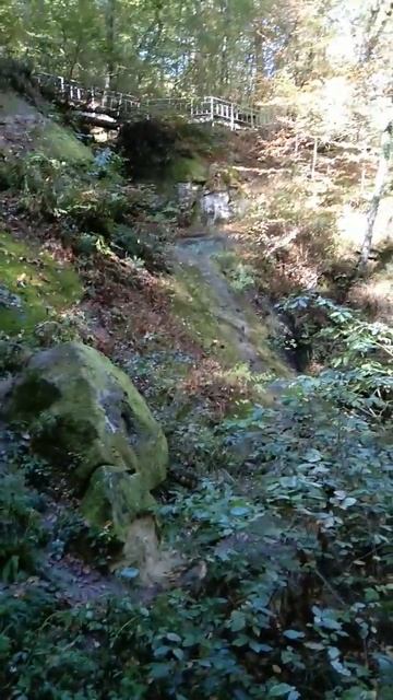 #ДантовоУщелье люди вырубили в песчанике 49 ступеней ? смотреть онлайн