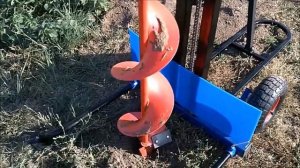 Новый мотобур в работе со стойкой