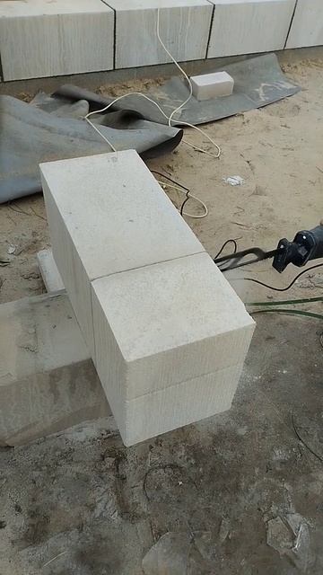 Резка газосиликата сабельной пилой Деко 1200 смотреть онлайн