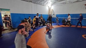 открытом турнире по вольный борьбе Село Энгель-юрт за?