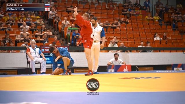 Только один русский в финале, но как победил: Чемпиона? смотреть онлайн