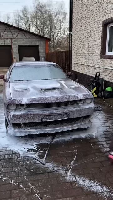 Весна и точка! Наконец-то Додж выехал из гаража💔 смотреть онлайн