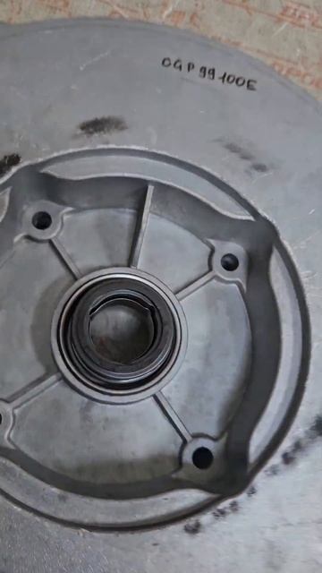 Крышка мотопомпы CGP99100E смотреть онлайн