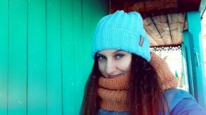 Красивая весенняя шапка. Вязание спицами. Мастер-Класс