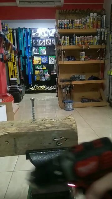 Тест шуруповерт на 35 Нм та на 50 Нм смотреть онлайн