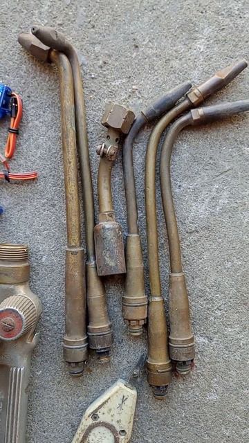 Разбираю запчасти от газового сварочного аппарата До? смотреть онлайн