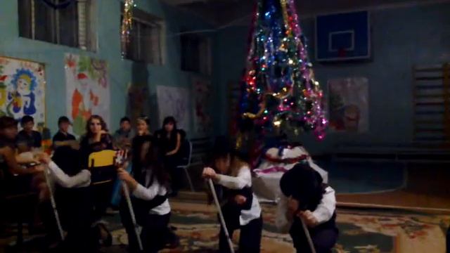 Танец 11 класс смотреть онлайн