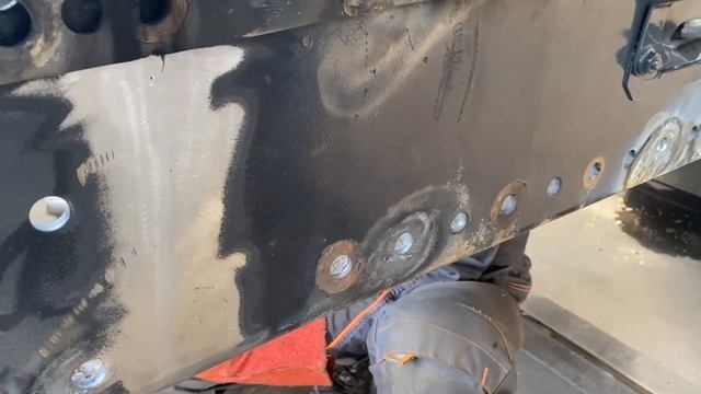 Ремонт рамы грузовика. Грузовой стапель смотреть онлайн