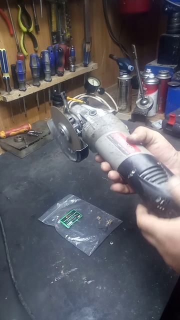 Работа УШМ Интерскол 125/1100э после проточки коллектора смотреть онлайн