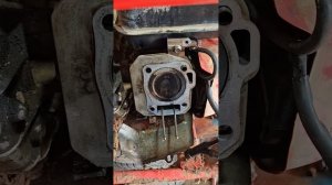 мотоблок работает на подсосе