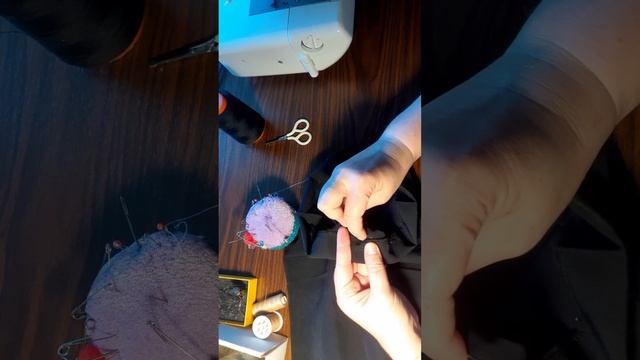 Как я укорачиваю детские классические брюки с запасом смотреть онлайн