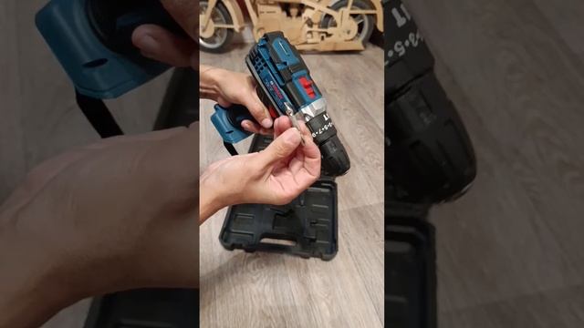 Распаковка: Дрель-шуруповерт, 48 В, 24 Нм, 2 АКБ смотреть онлайн