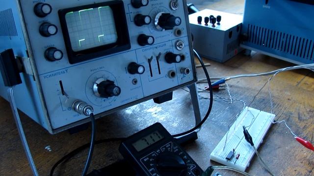 Лекция 108. Краш-тест цифровых микросхем К155ЛА3 и К131ЛА3 смотреть онлайн