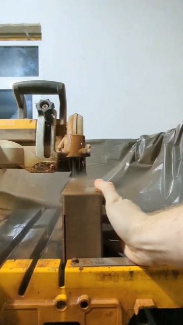 как отрезать ломтик от кирпича смотреть онлайн