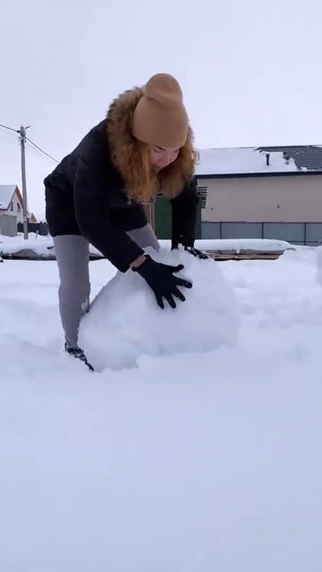 Снеговик #snowmen #shorts смотреть онлайн