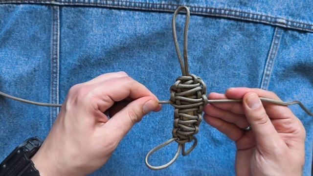 Плетение из паракорда - двойная кобра (брелок)