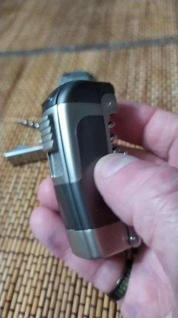 Зажигалки с 