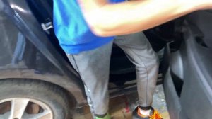 Снятие передних сидений на Опель Зафира С