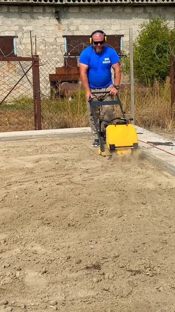 Виброплита👌🦺🧱👷♂️#lovelive #жизнь #счастье #цель #ра? смотреть онлайн