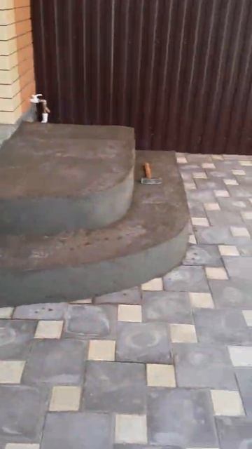 монолитные ступени, закругленные смотреть онлайн