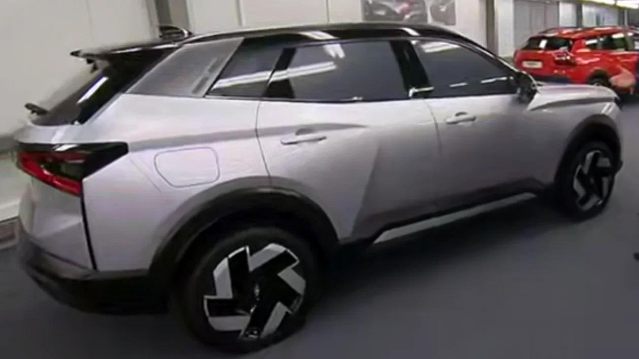 АвтоВАЗ представит интерьер нового кроссовера Lada B+ Cross: раскрыты сроки дебюта смотреть онлайн