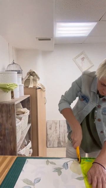 Начинаю шить новое одеяло. Гора остатков от пошива бе смотреть онлайн