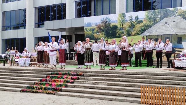 В Бельцах прошёл День народного костюма - 27.06.2021 смотреть онлайн