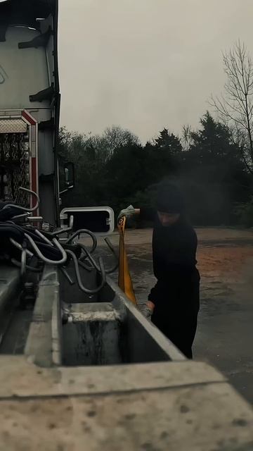 Step deck точно не стоит выбирать в 2025 году #usa #work #driver #truck #b смотреть онлайн