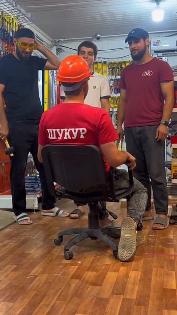 Краш тест Каски Зубр #shorts #reels #work #шукур #россия #астрах? смотреть онлайн