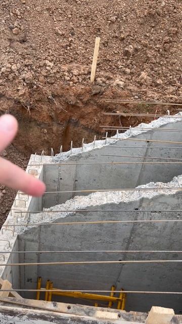 Монолитная Лестница смотреть онлайн