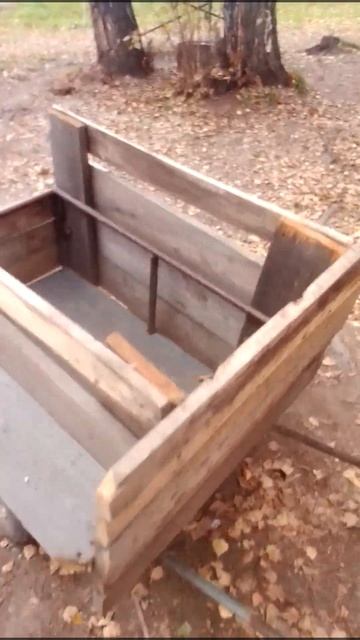 Палыч десантировался с тележки мотоблока ))) 2024 09 25 / 1332 смотреть онлайн